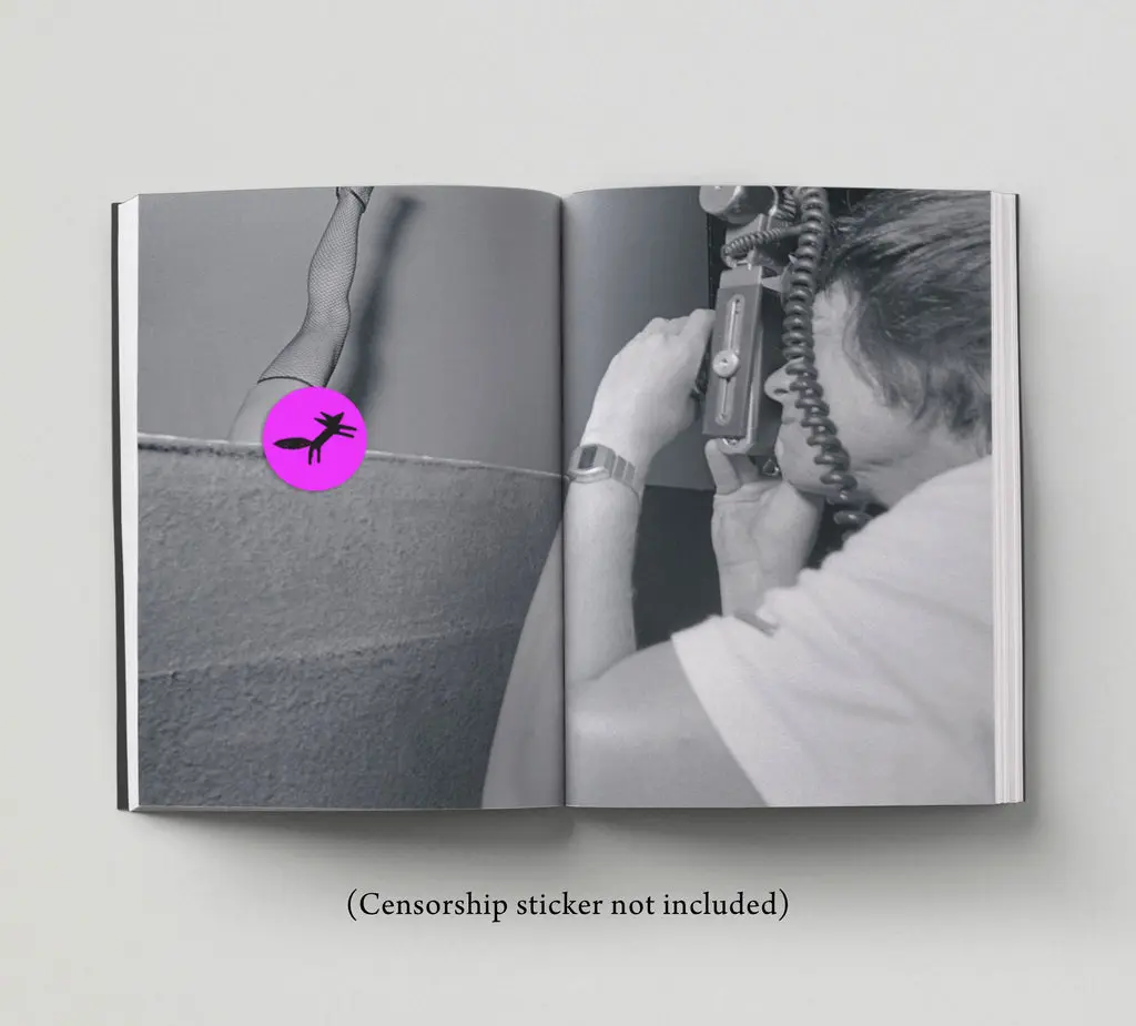 Men Photographing Women in the 70s image 8