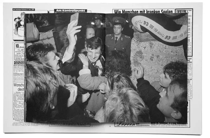 Die Mauer Ist Weg! image 7
