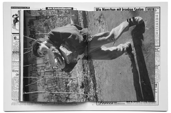 Die Mauer Ist Weg! image 3