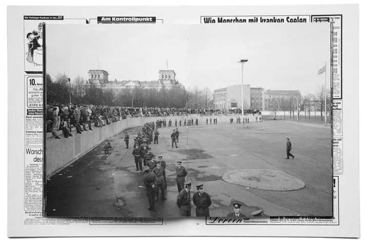 Die Mauer Ist Weg! image 5
