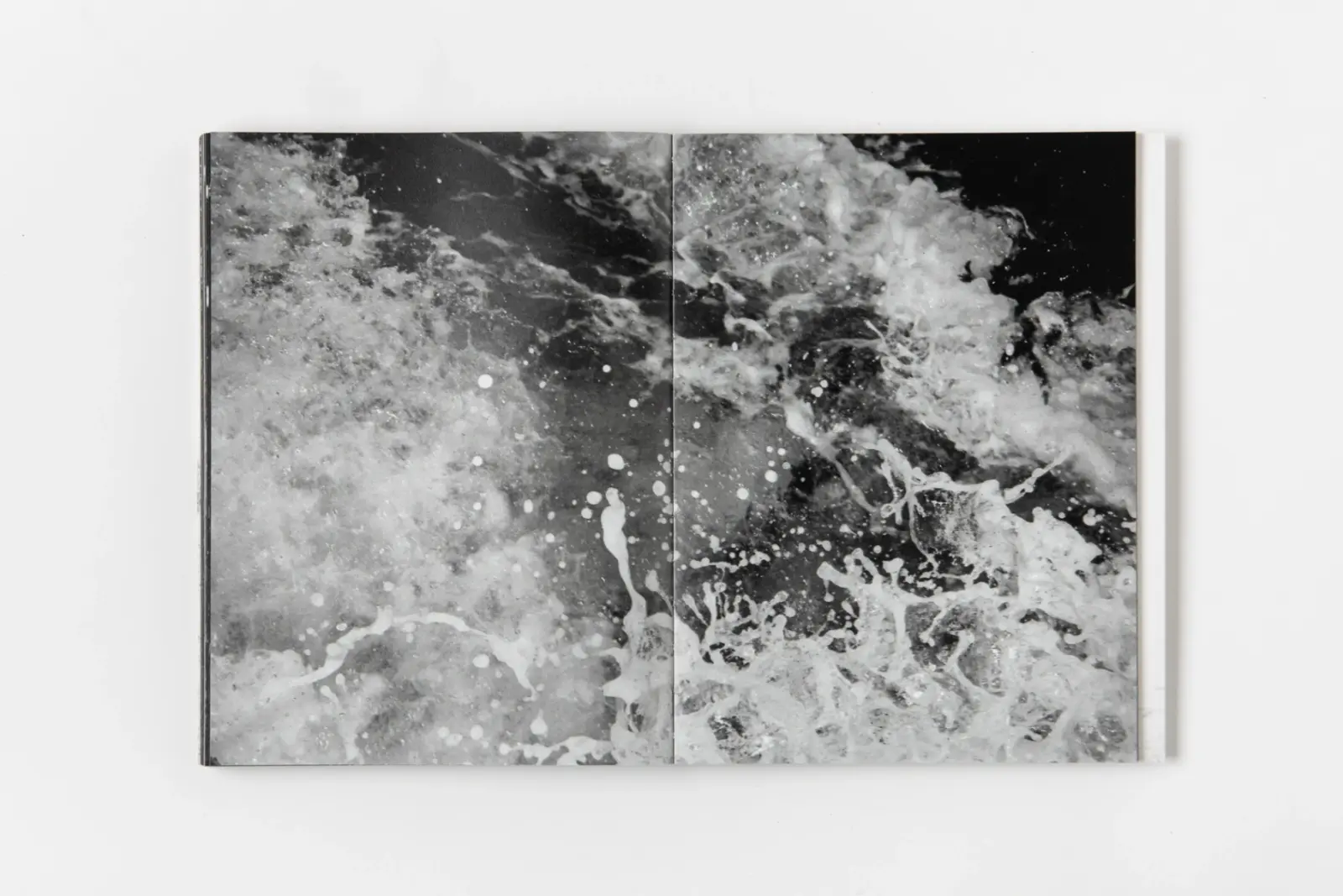 DARK LIGHT image 8