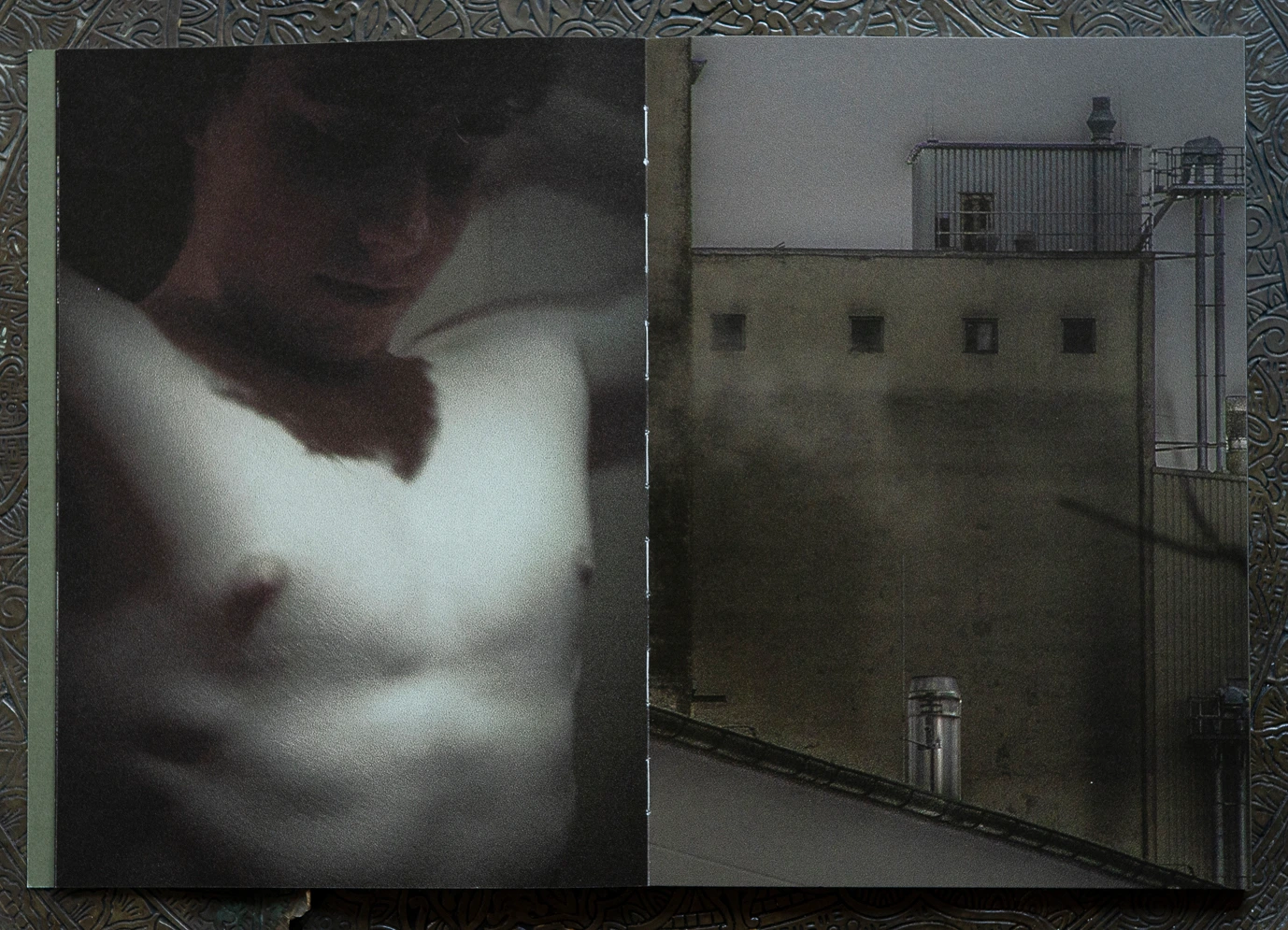KOMM NÄHER (Come Closer) image 2