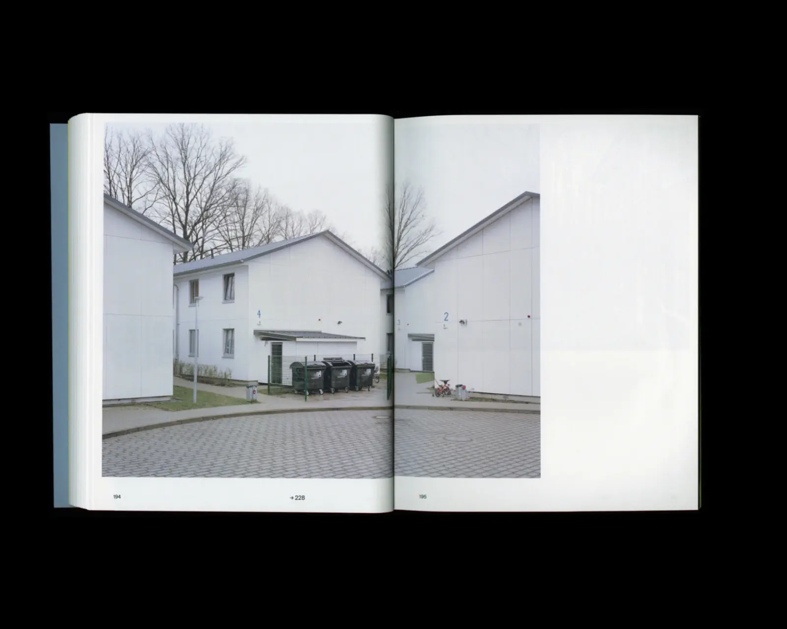 ANKOMMEN: About the Architecture of Refugee Accommodation in Germany image 9