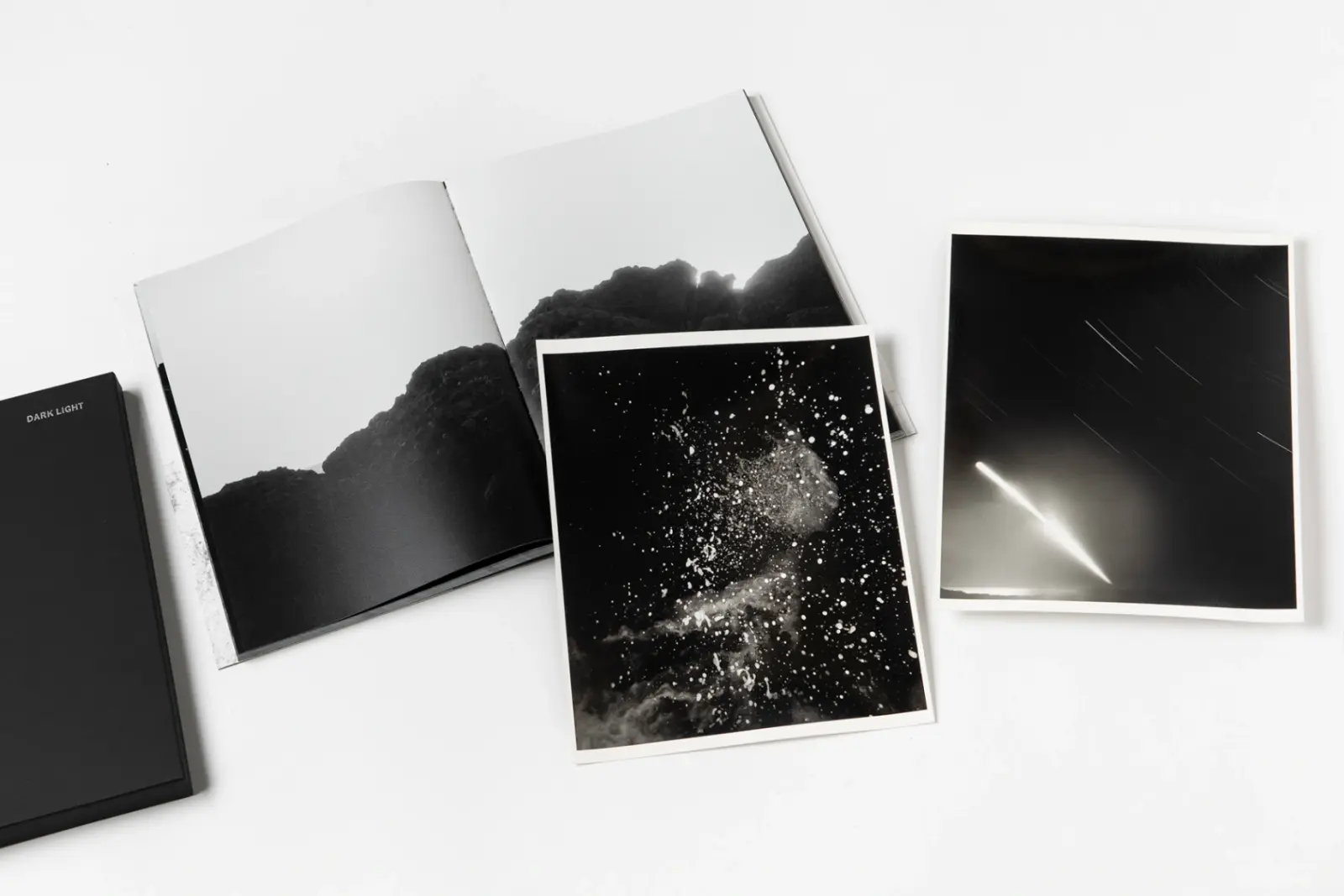 DARK LIGHT (SE) image 9